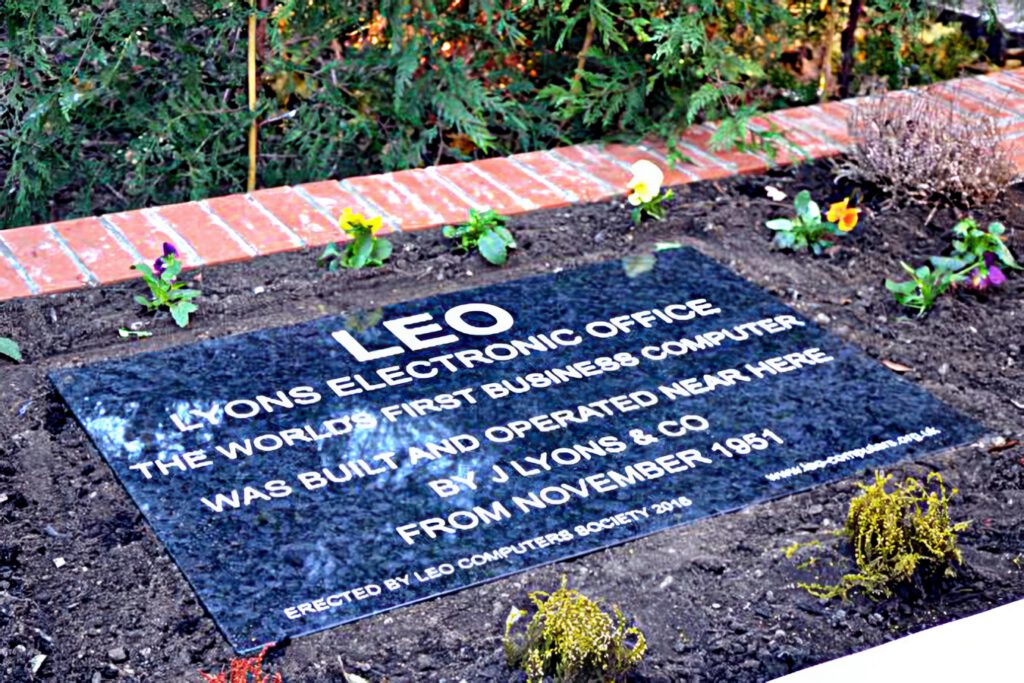 The LEO stone - photo by Elisabetta Mori