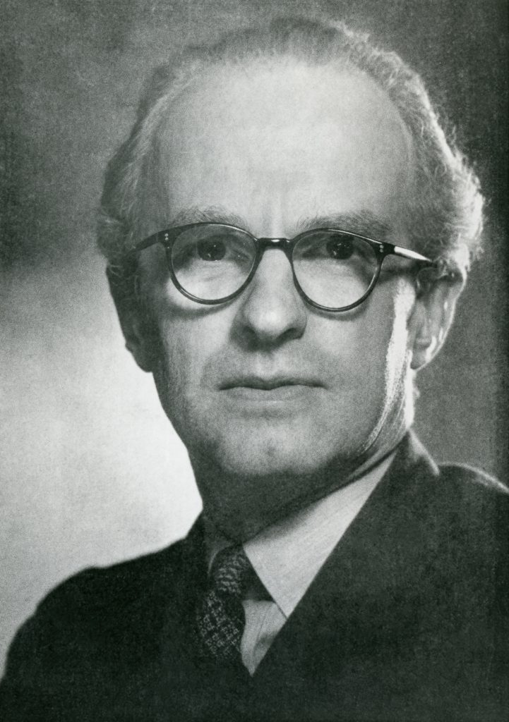 John Simmons was appointed an executive officer to improve how J. Lyons & Co. operated as a business and imagined a machine that could calculate millions of teashop transactions